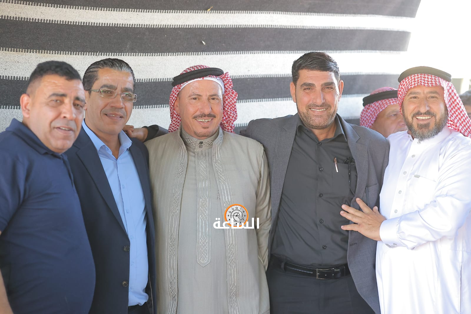 Madar Al-Saa Images 0.40075226621125015