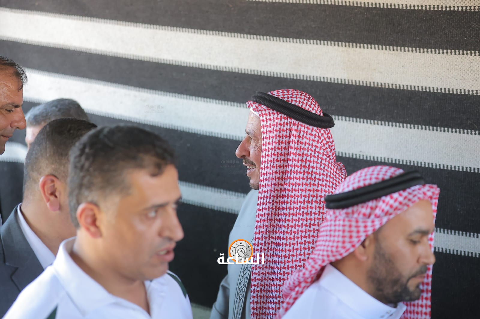 Madar Al-Saa Images 0.1789660521321681