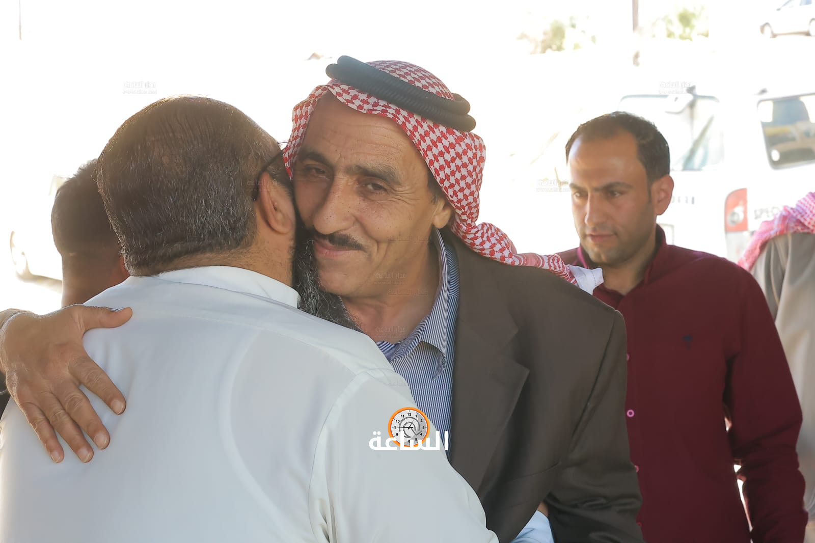 Madar Al-Saa Images 0.8444197438096216