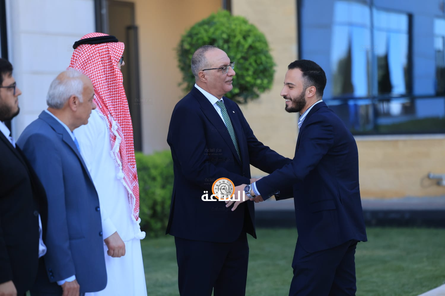 Madar Al-Saa Images 0.8996372155486616