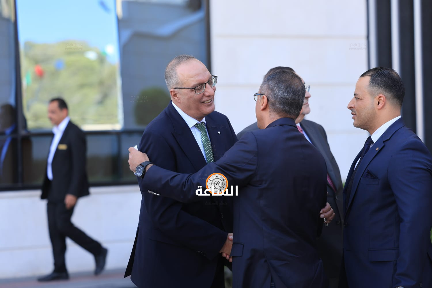 Madar Al-Saa Images 0.8816878718580726