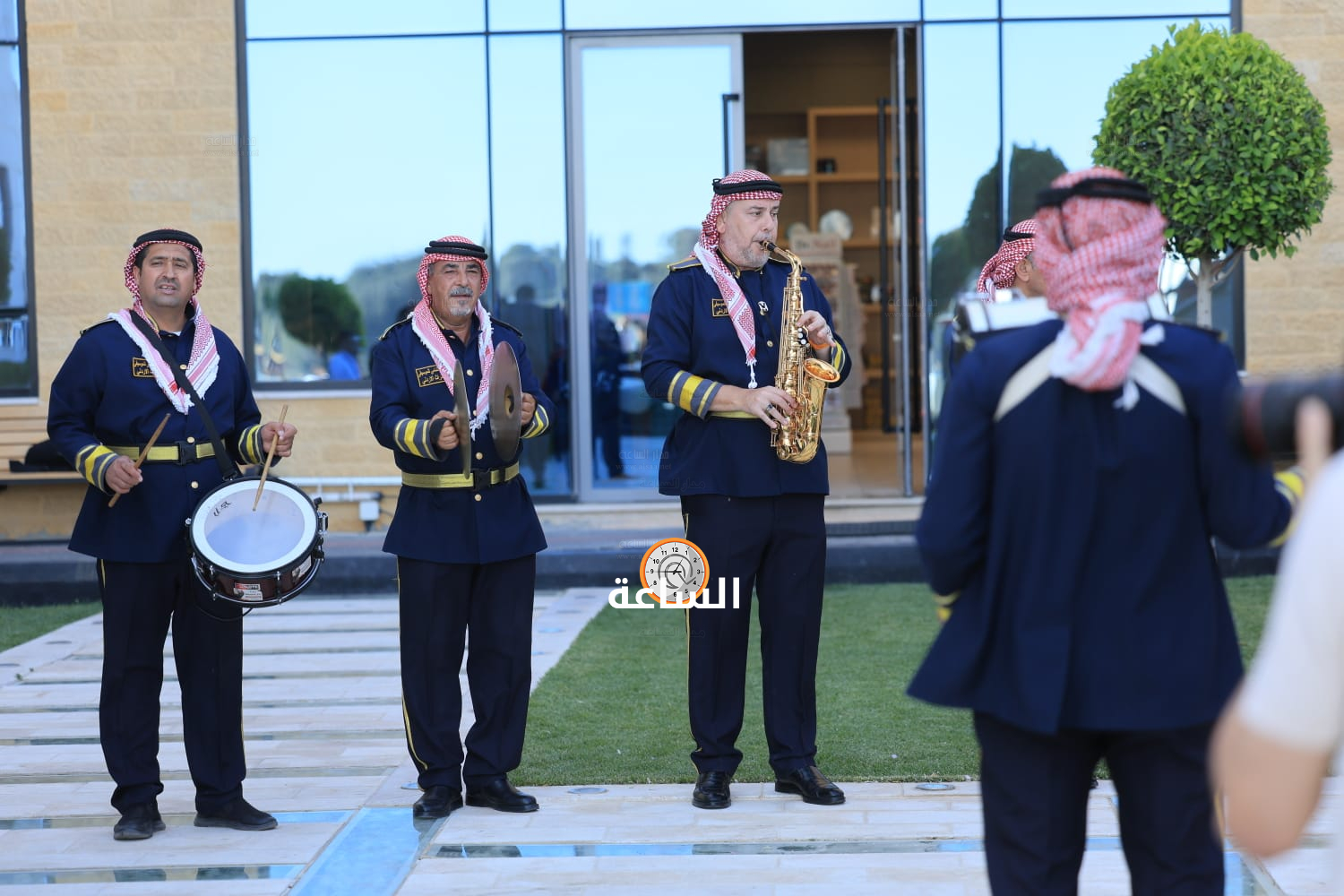 Madar Al-Saa Images 0.2956364924435232