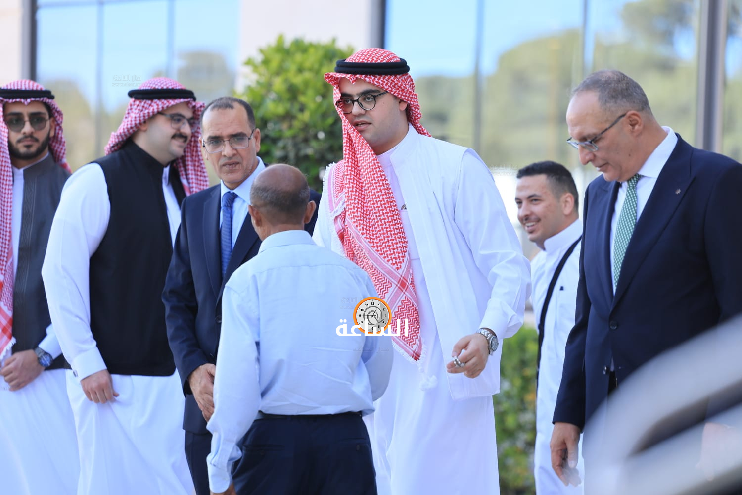 Madar Al-Saa Images 0.34984384014706116