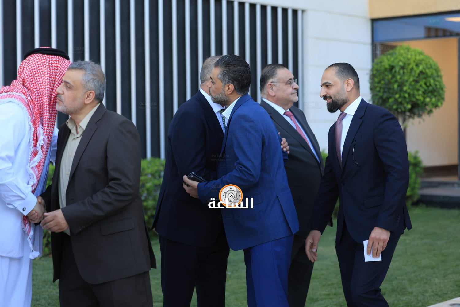 Madar Al-Saa Images 0.887285235073314