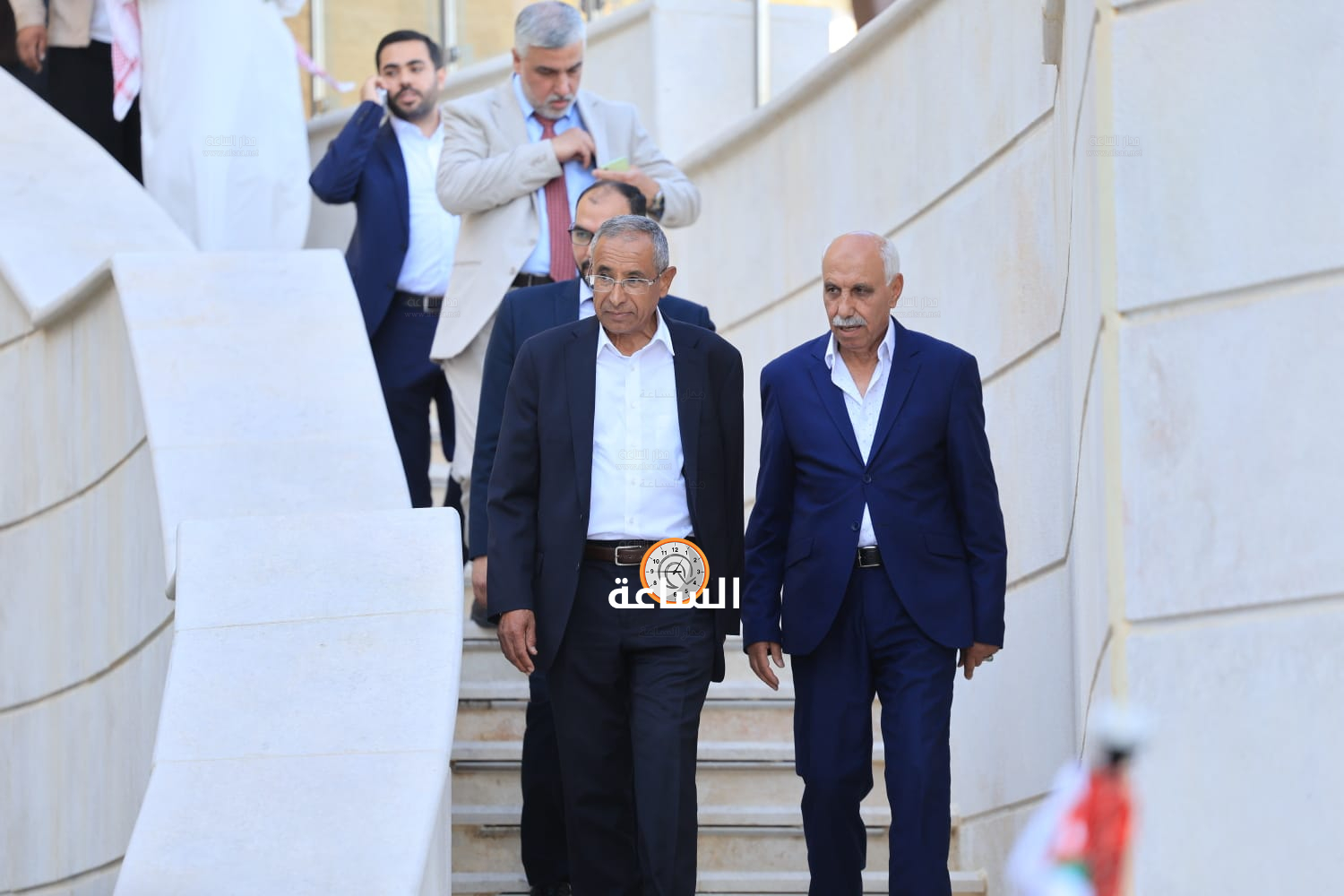 Madar Al-Saa Images 0.7344517418924259