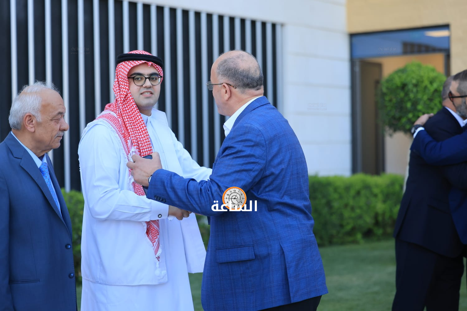 Madar Al-Saa Images 0.03896446016596633