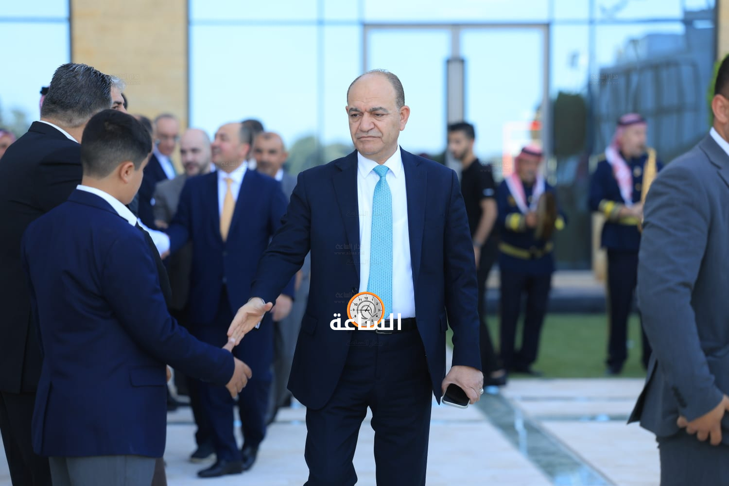 Madar Al-Saa Images 0.9770530980948682