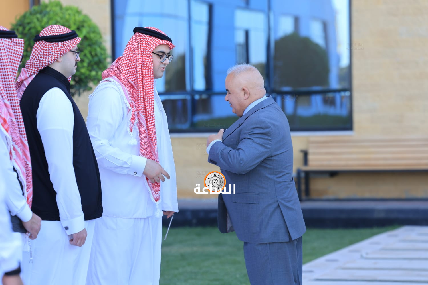 Madar Al-Saa Images 0.03435883593006217