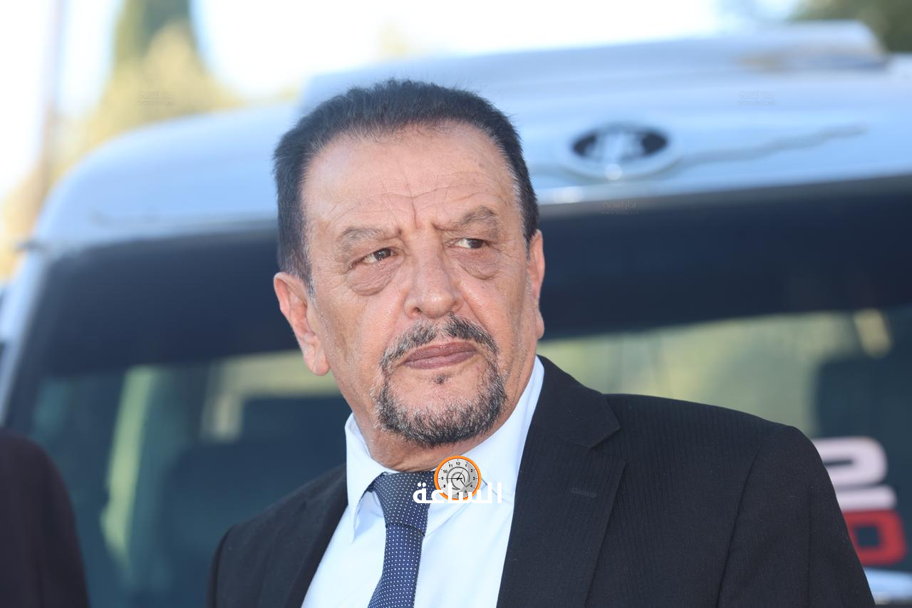 Madar Al-Saa Images 0.3279513909052242