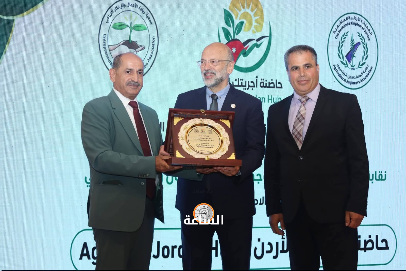 Madar Al-Saa Images 0.07920859883159326