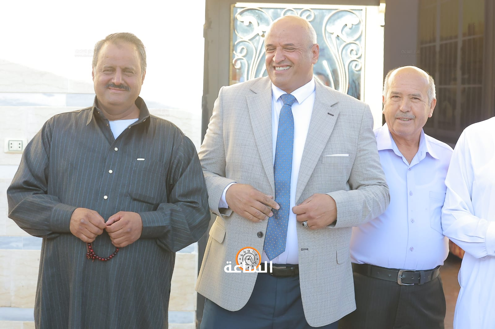 Madar Al-Saa Images 0.9778866756274176