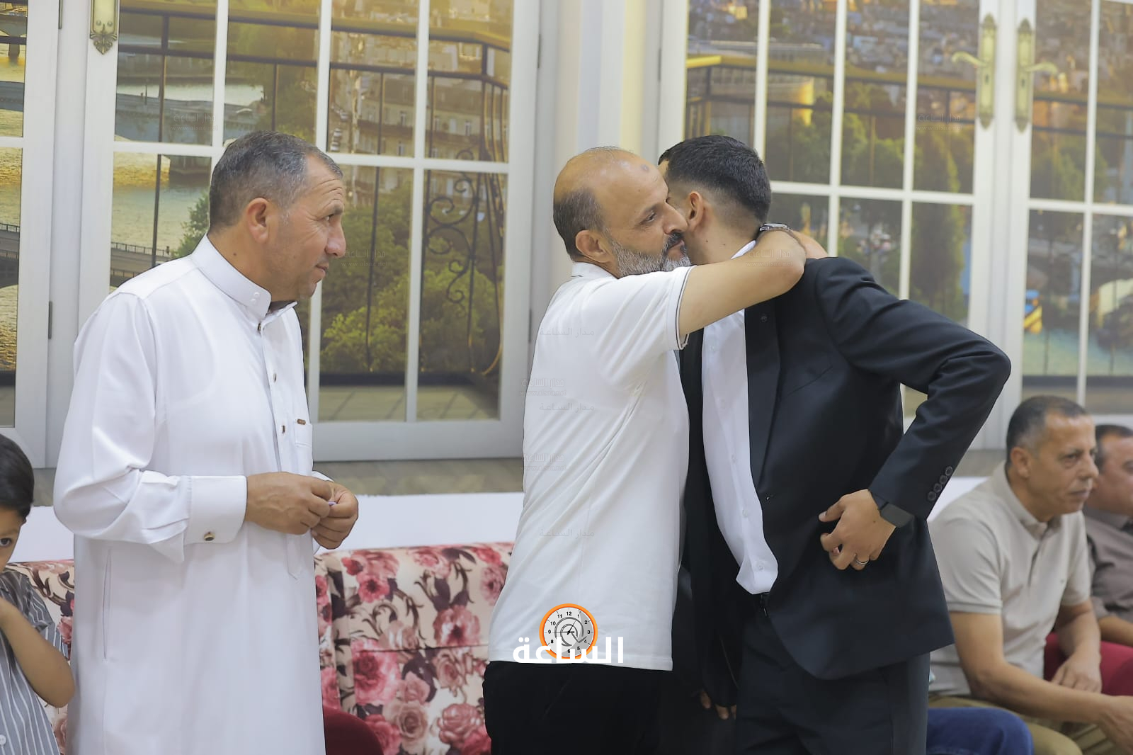 Madar Al-Saa Images 0.5204317763017451