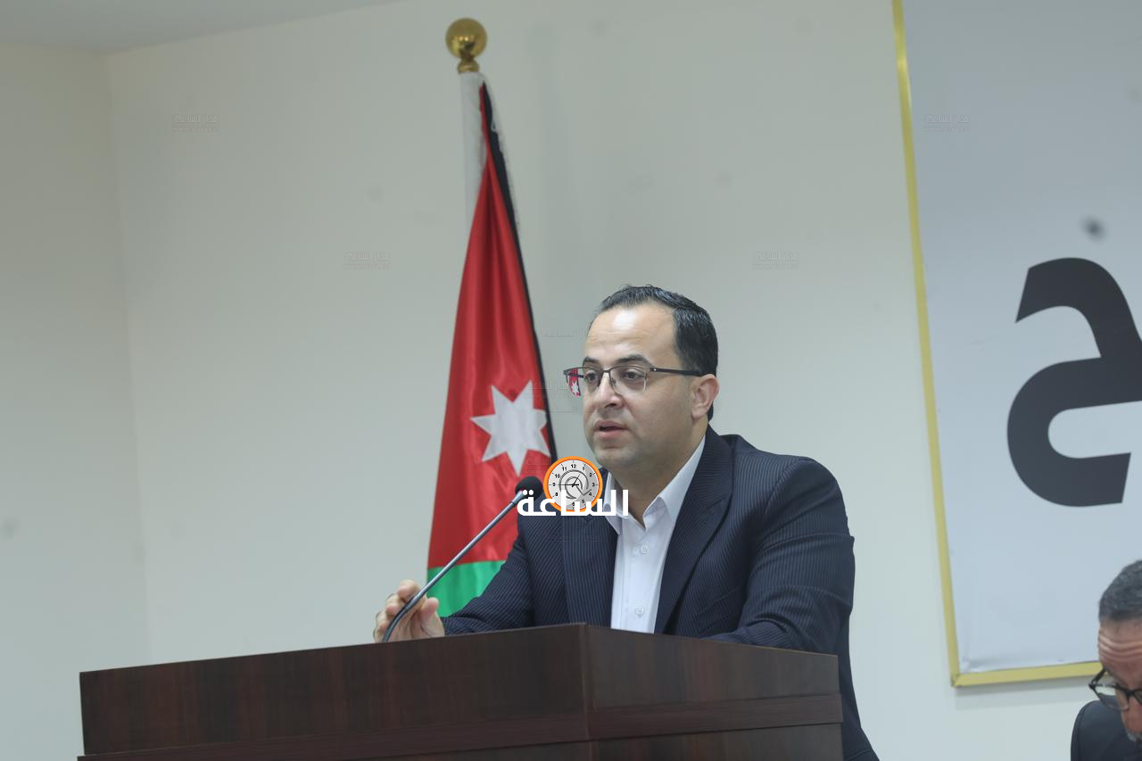 Madar Al-Saa Images 0.7124027622129809