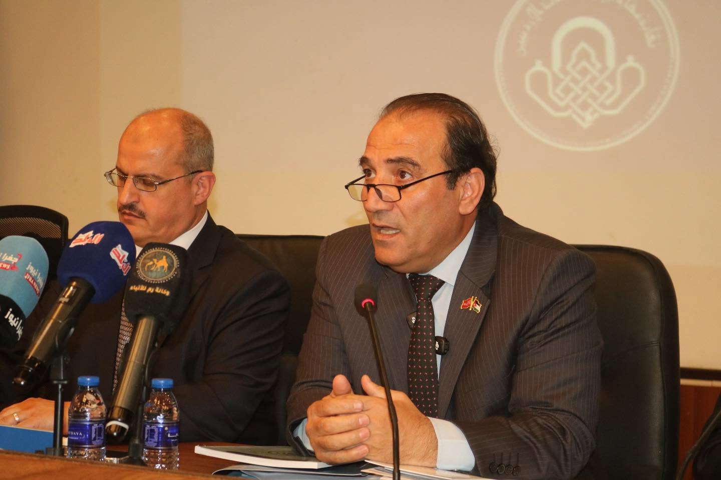 Madar Al-Saa Images 0.3685486911633815