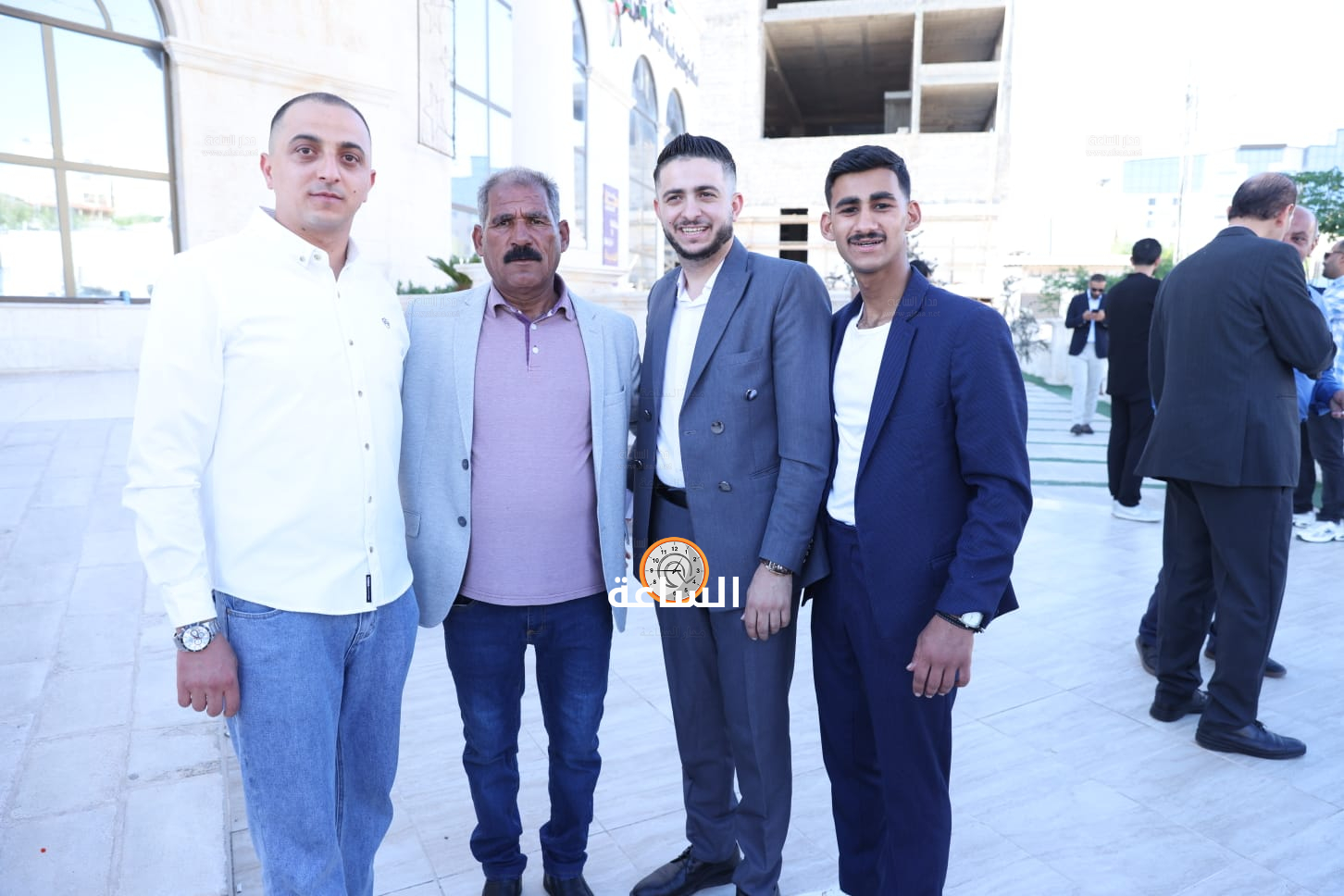 Madar Al-Saa Images 0.09773720752198278