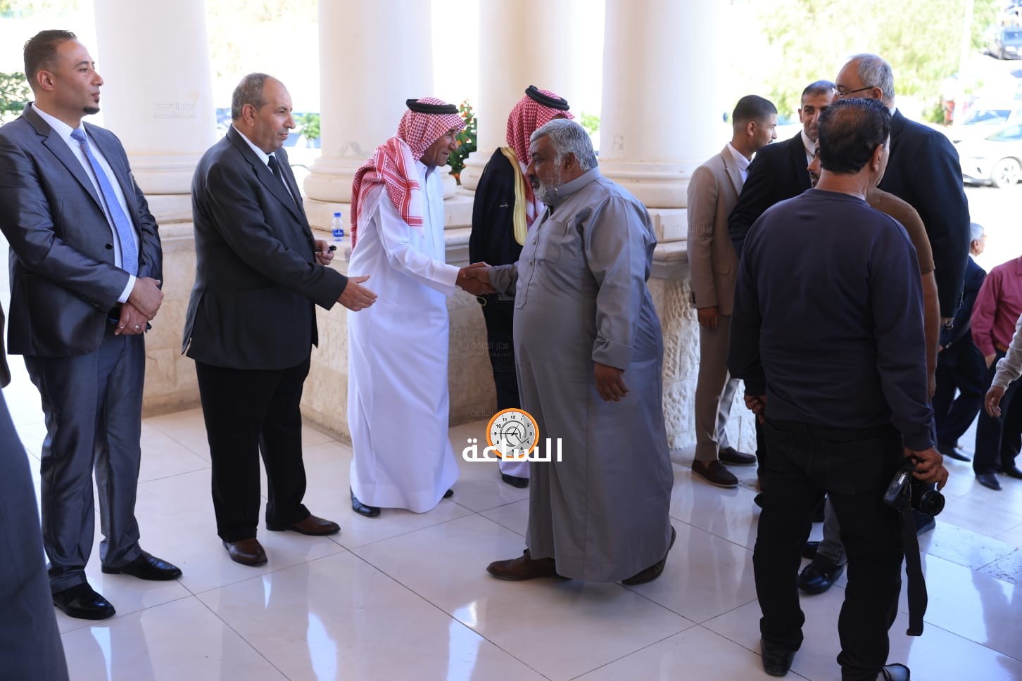 Madar Al-Saa Images 0.8789016524344752