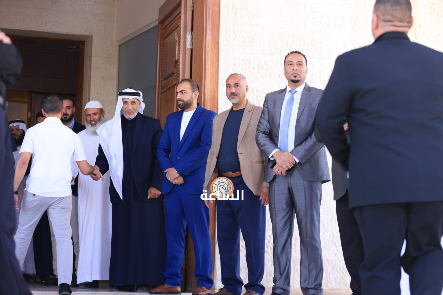 Madar Al-Saa Images 0.437870085433122