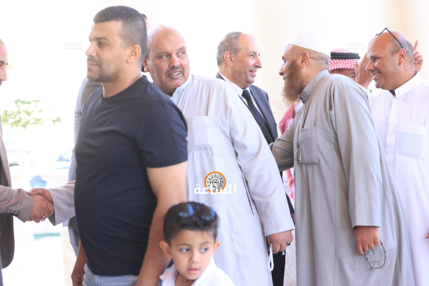 Madar Al-Saa Images 0.32176286022231215