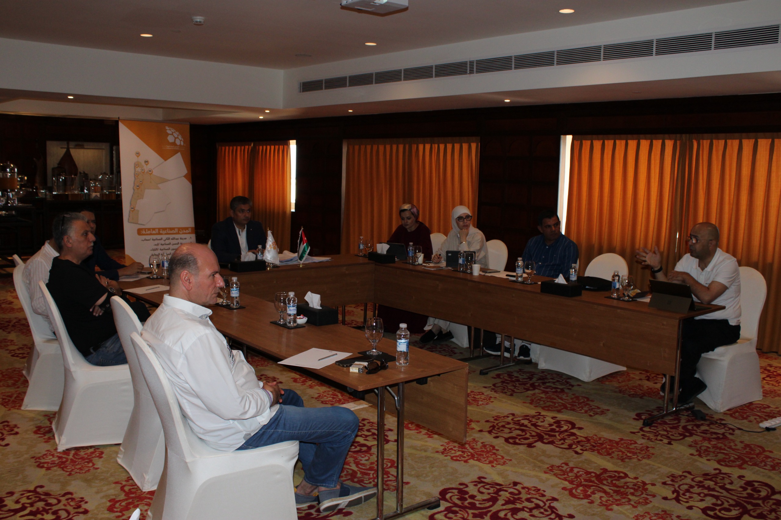 Madar Al-Saa Images 0.8274827982787014