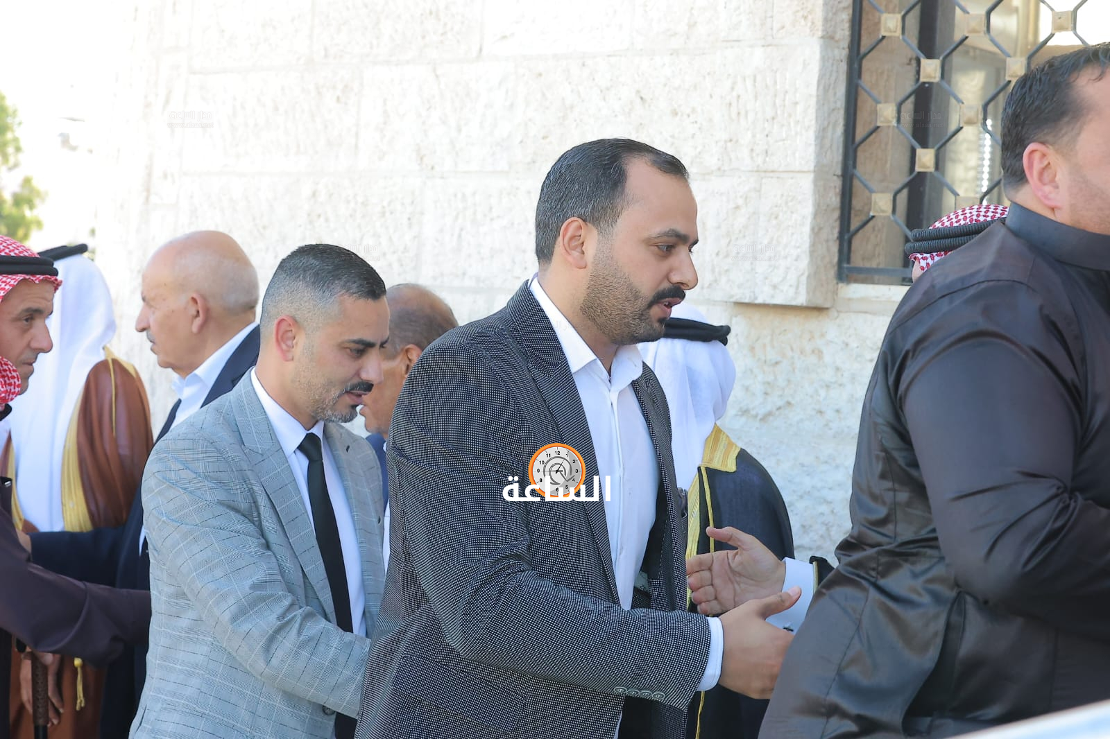 Madar Al-Saa Images 0.7187325095560223