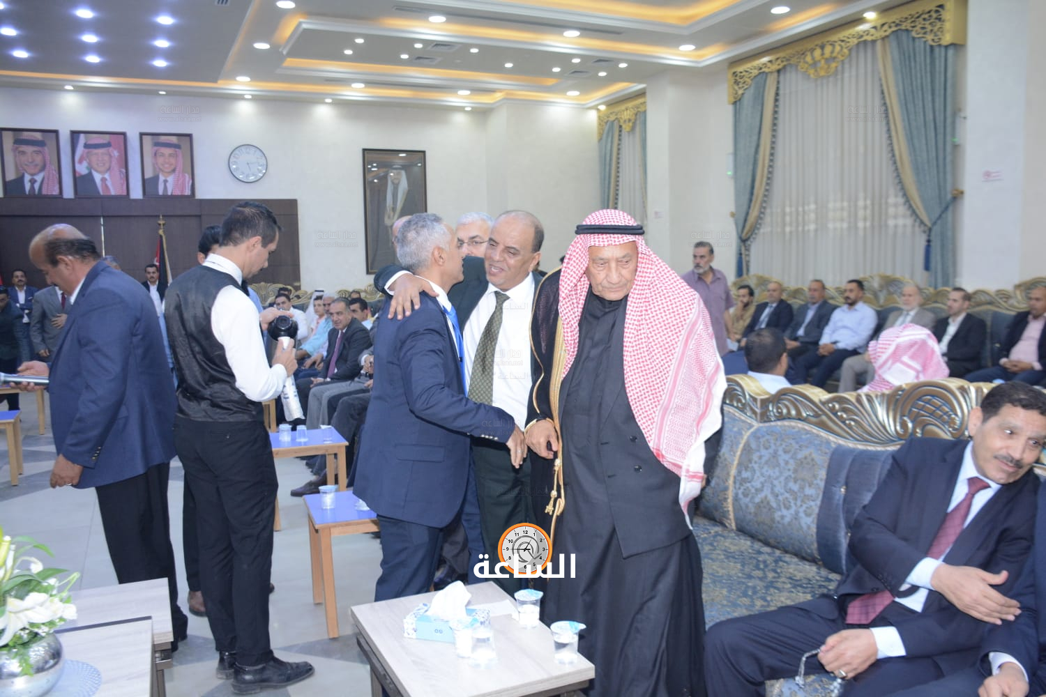 Madar Al-Saa Images 0.9197385481009839
