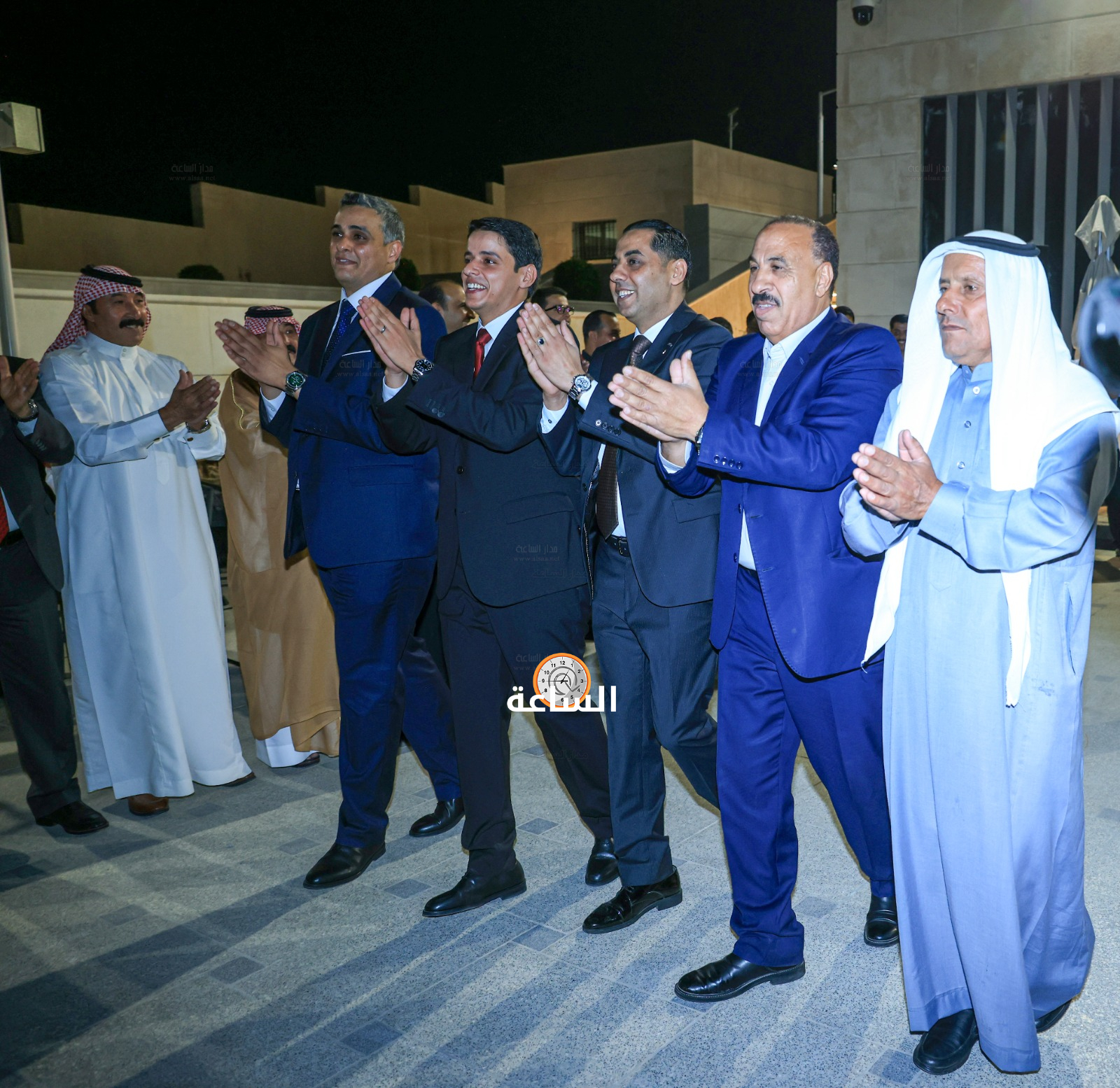 Madar Al-Saa Images 0.7577119523155272