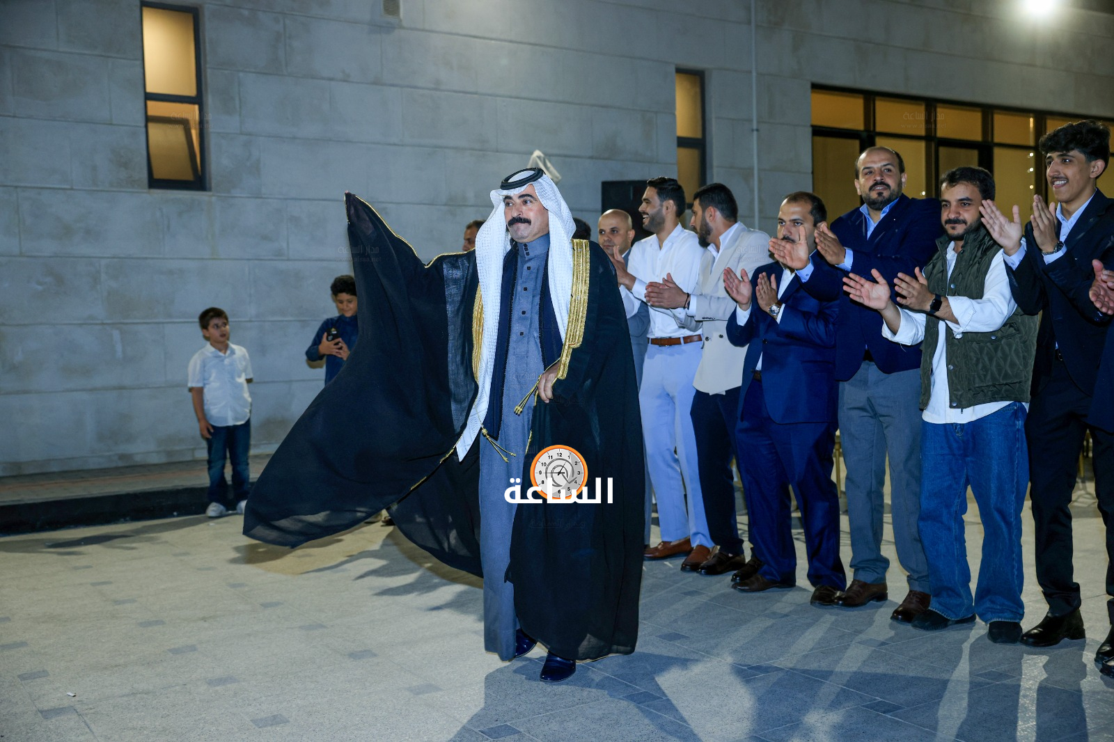 Madar Al-Saa Images 0.9398611668105086
