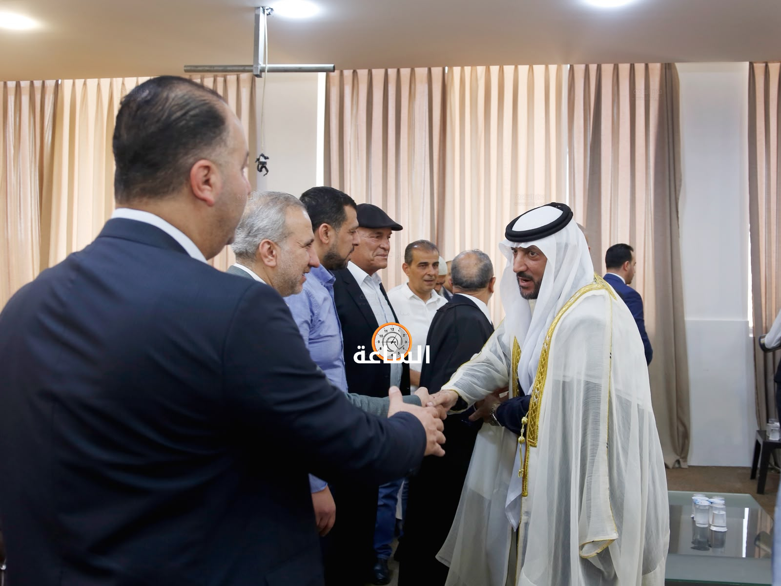 Madar Al-Saa Images 0.9773049179362939
