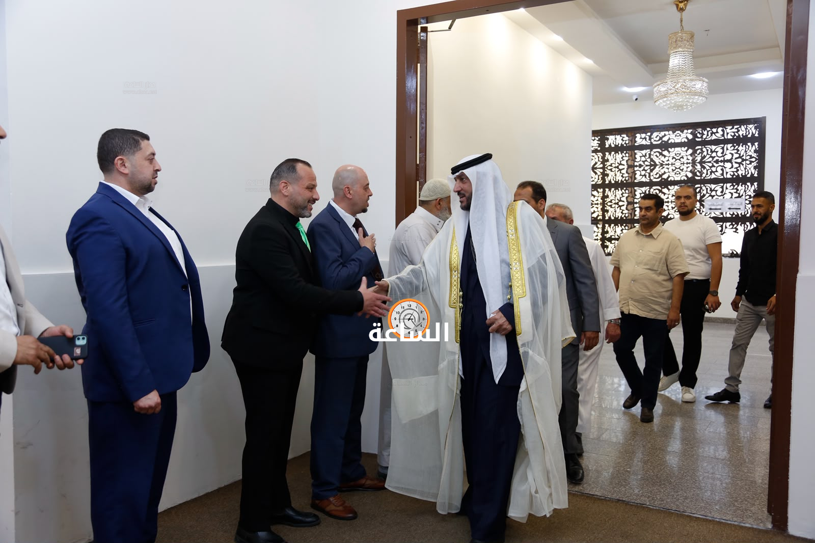 Madar Al-Saa Images 0.47822916835109464