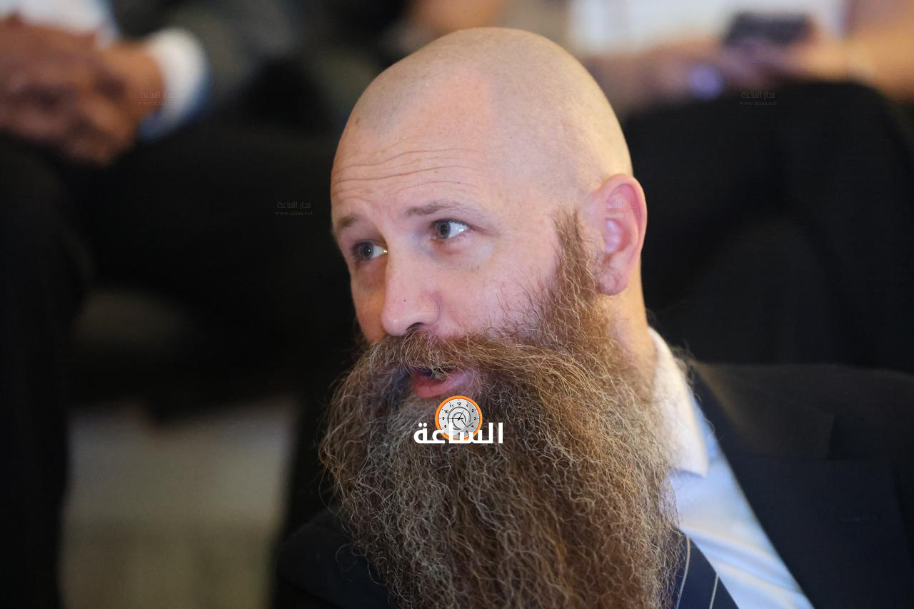 Madar Al-Saa Images 0.1461847235989101