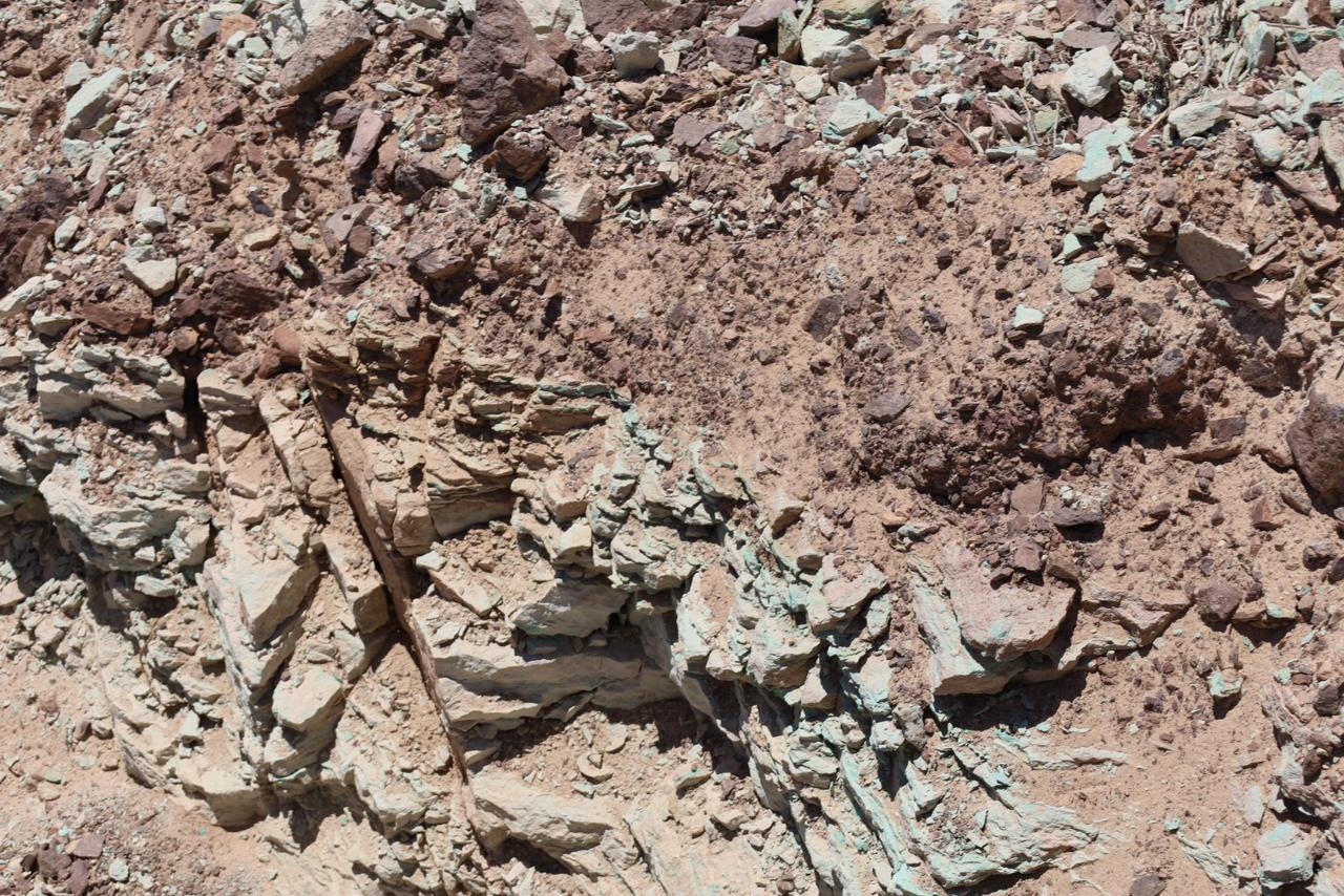 Madar Al-Saa Images 0.5432517613031962