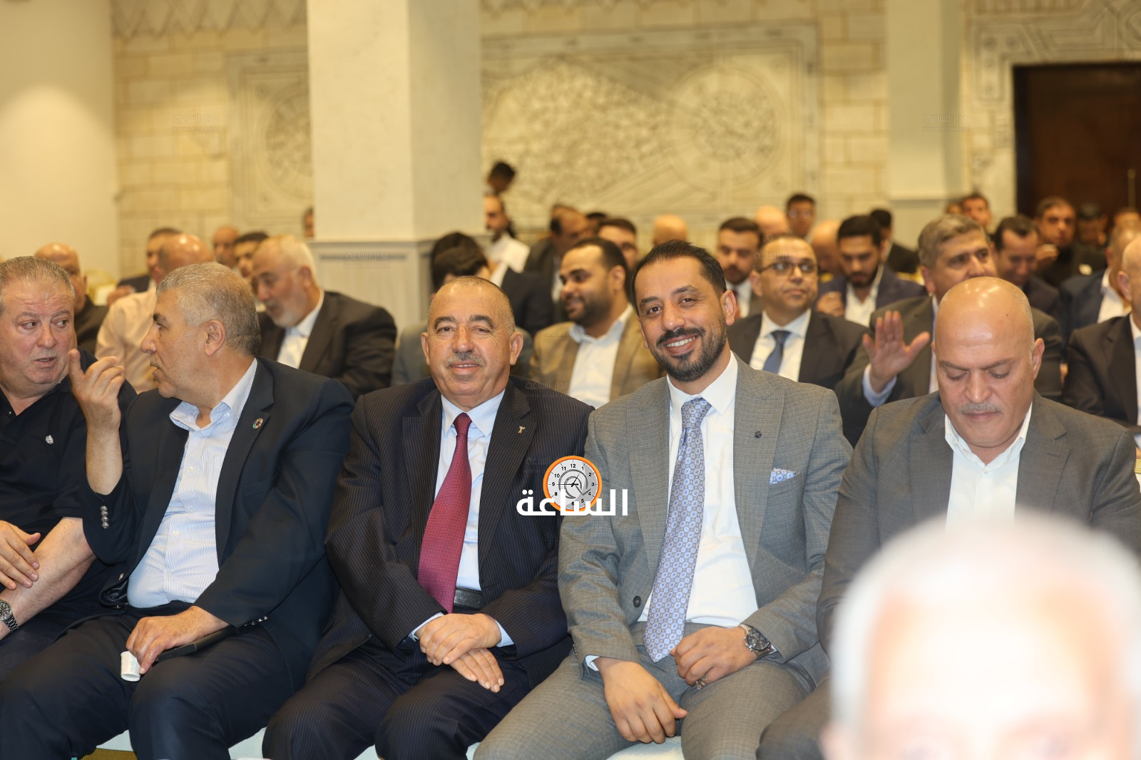 Madar Al-Saa Images 0.3384235495046367