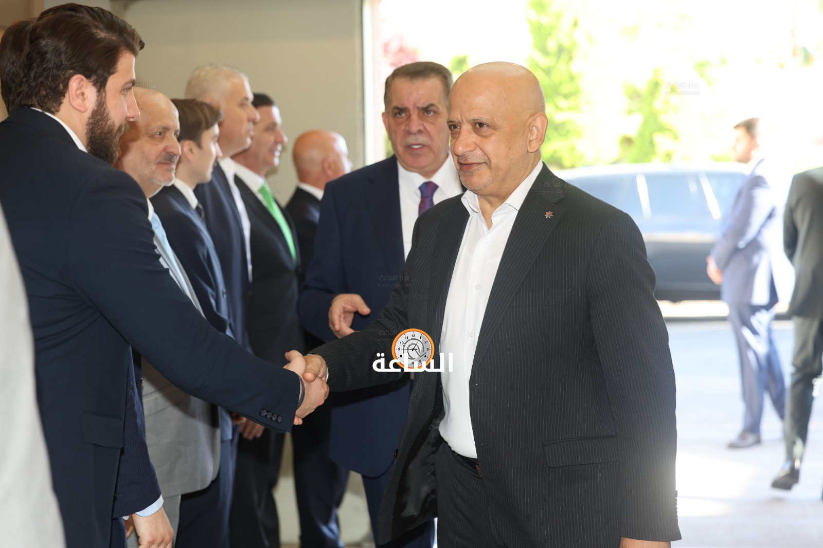 Madar Al-Saa Images 0.8915619733673102