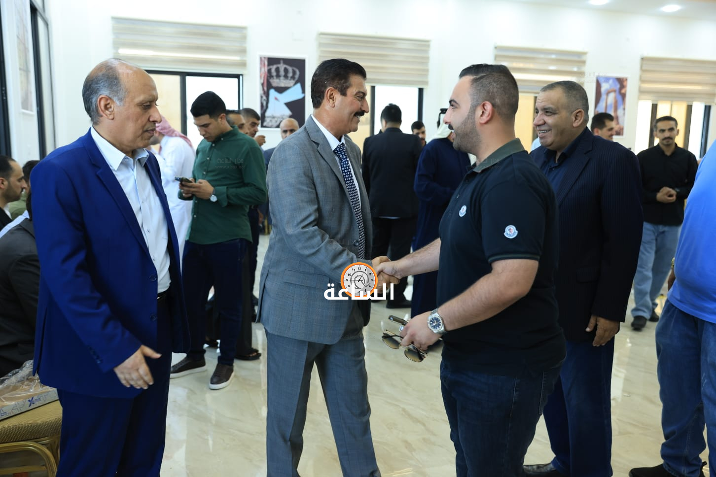 Madar Al-Saa Images 0.47023319348587667