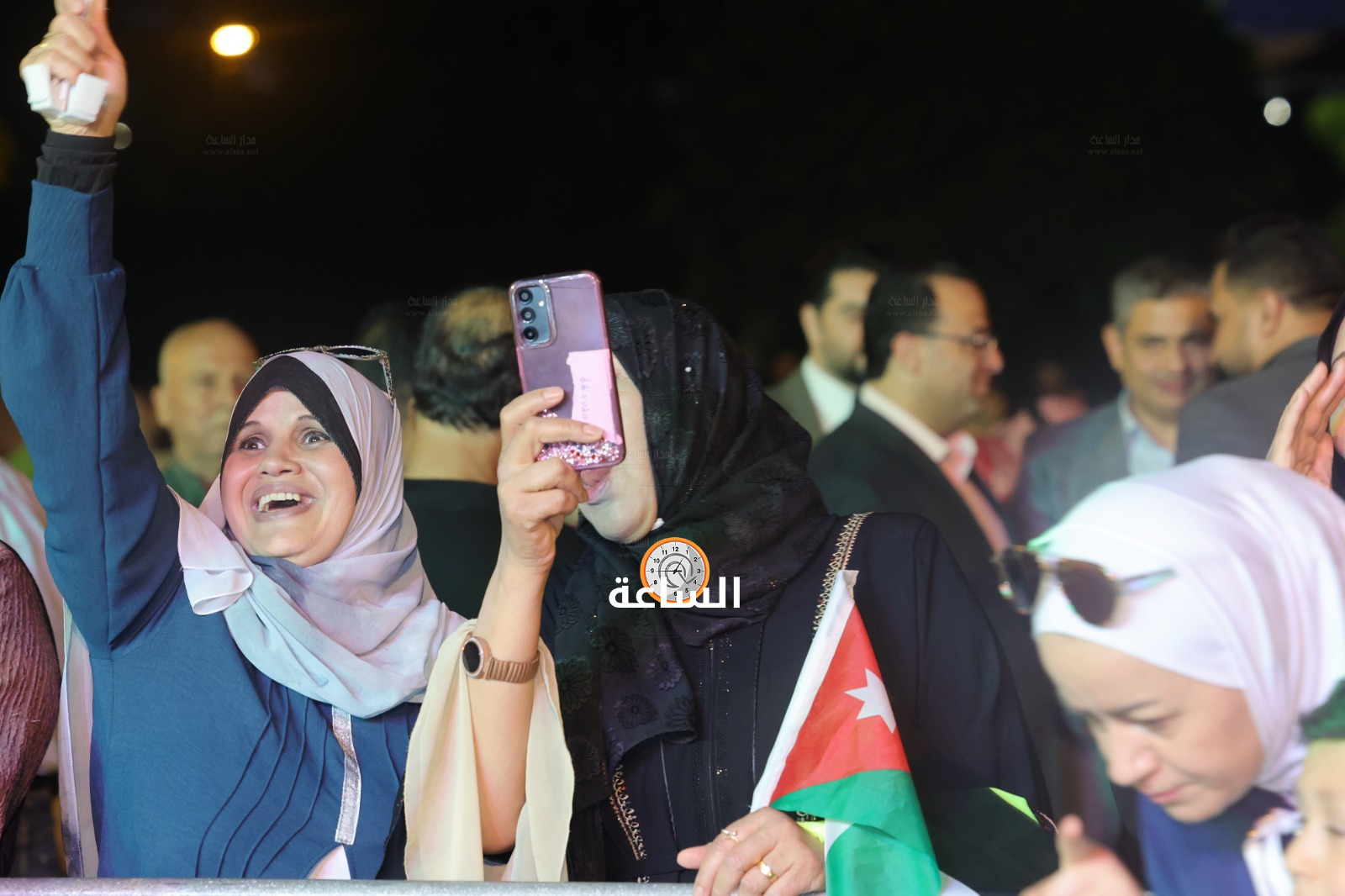 Madar Al-Saa Images 0.025322652980471427
