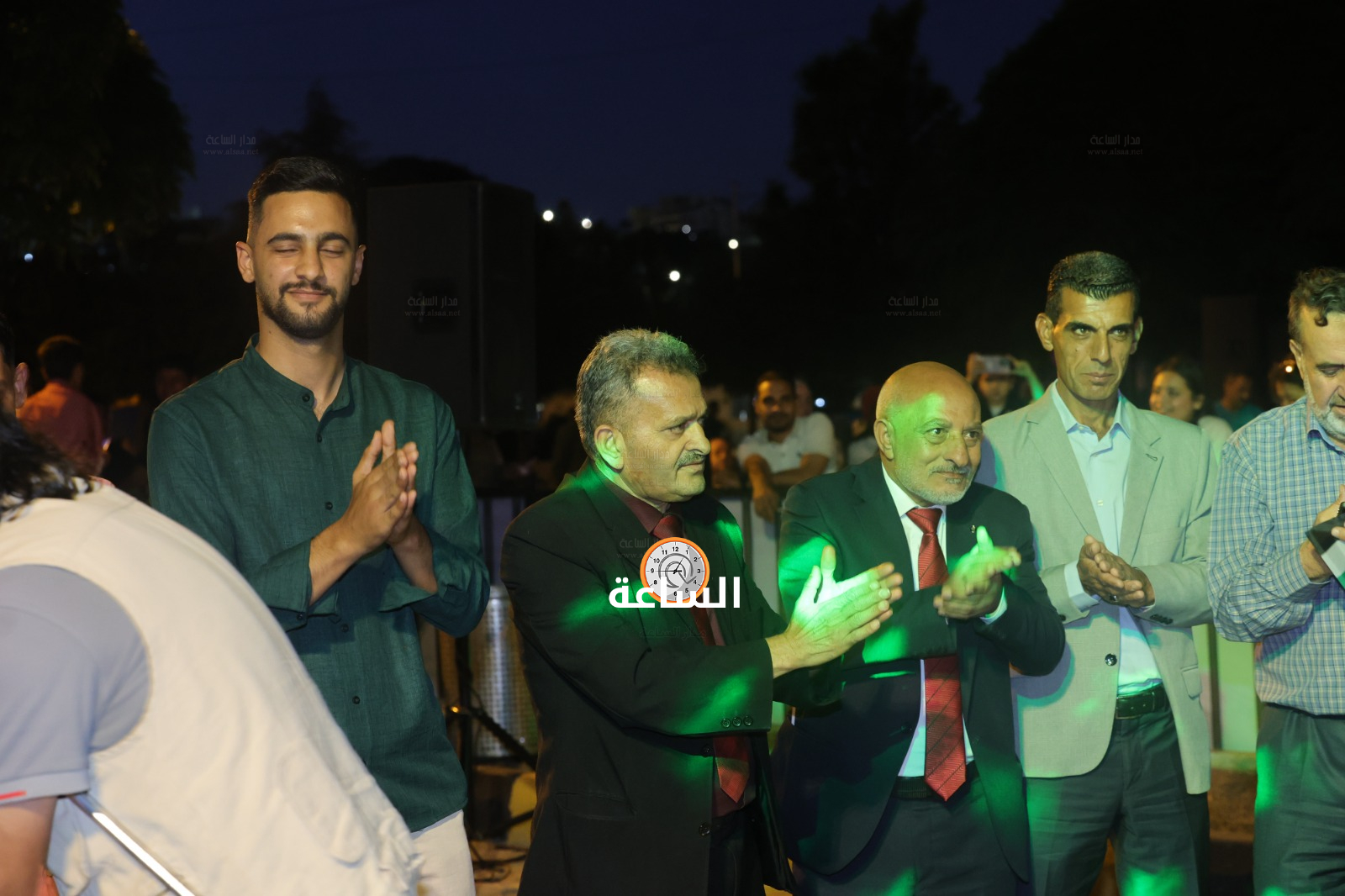 Madar Al-Saa Images 0.7191729090142471