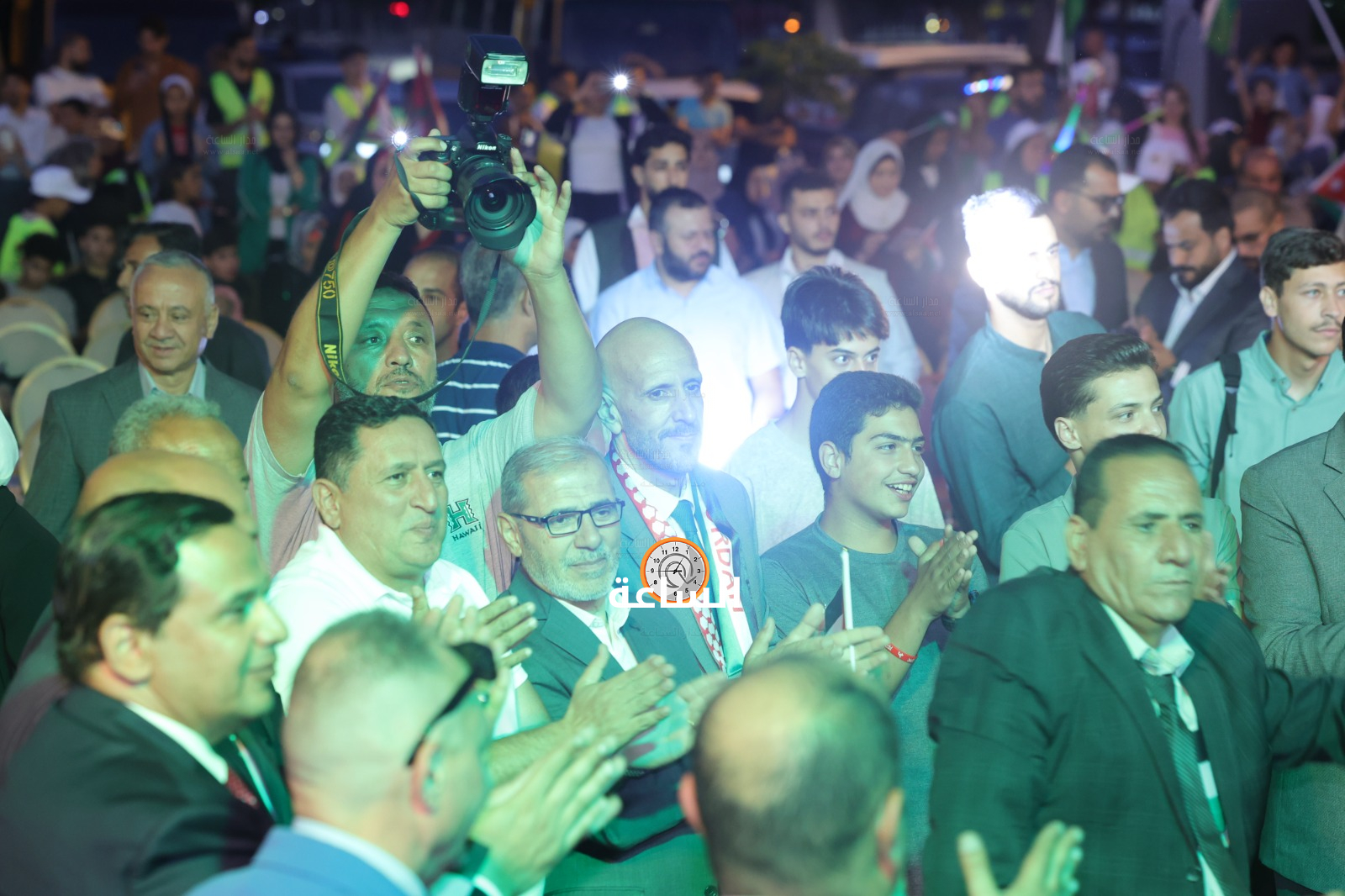 Madar Al-Saa Images 0.7353419182701267
