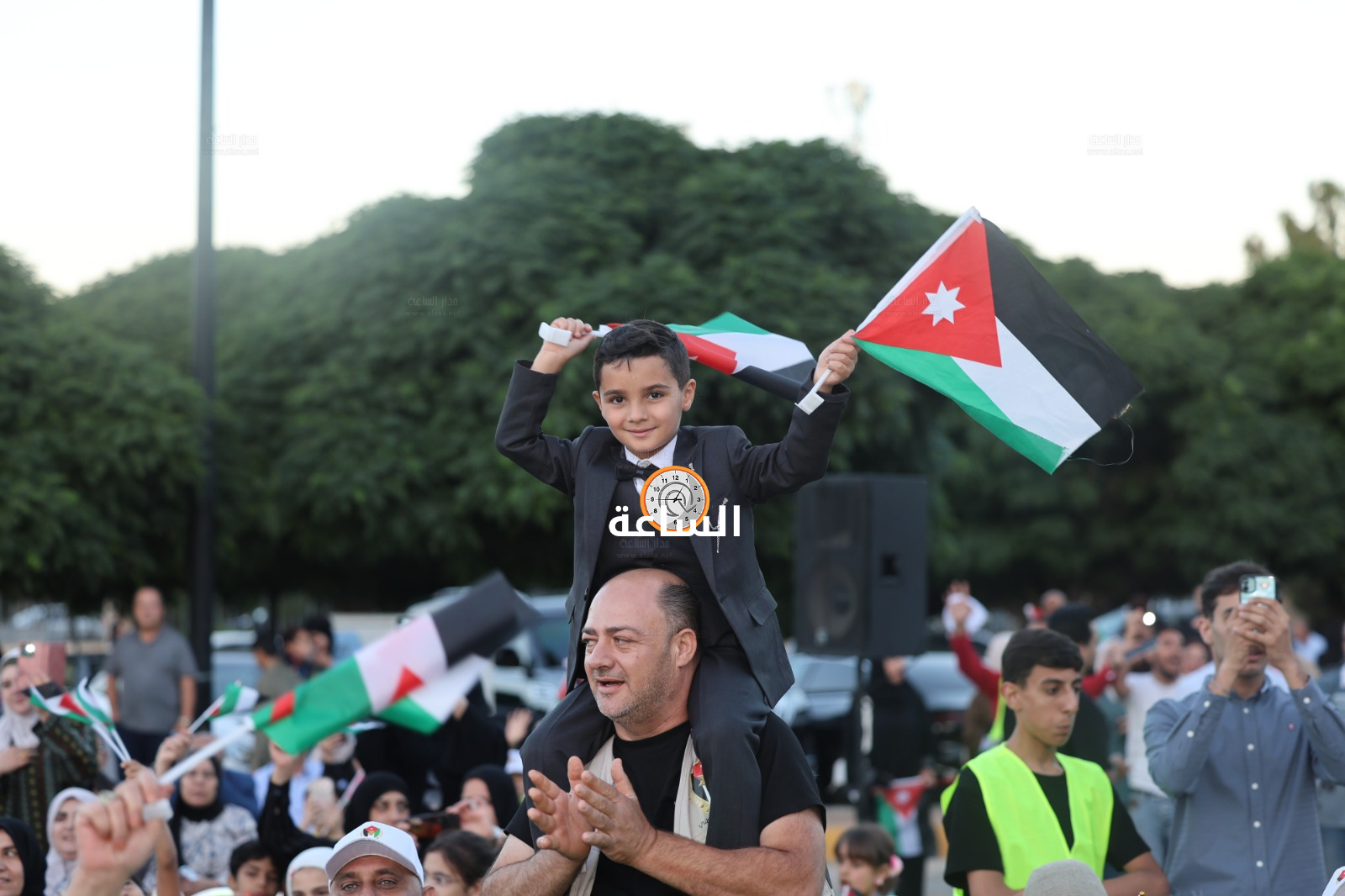Madar Al-Saa Images 0.49443135447298303