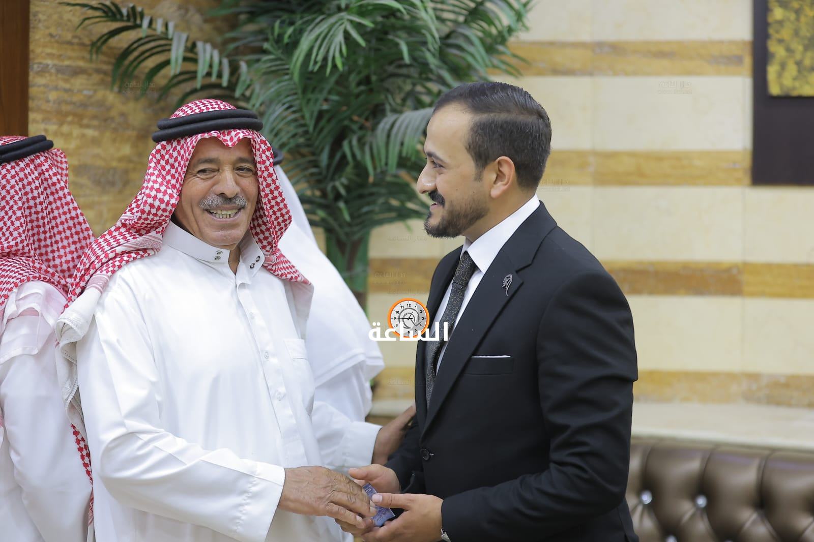 Madar Al-Saa Images 0.37721560060303494