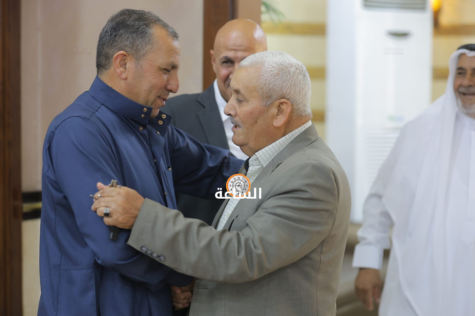 Madar Al-Saa Images 0.6375987675645359