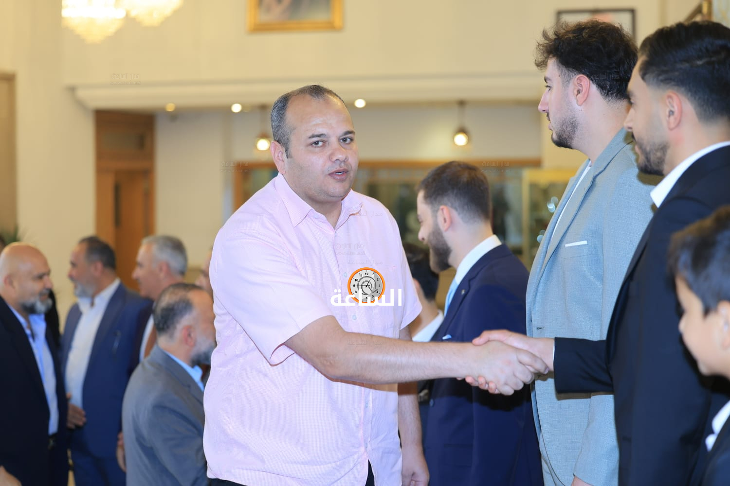 Madar Al-Saa Images 0.5162075286864133