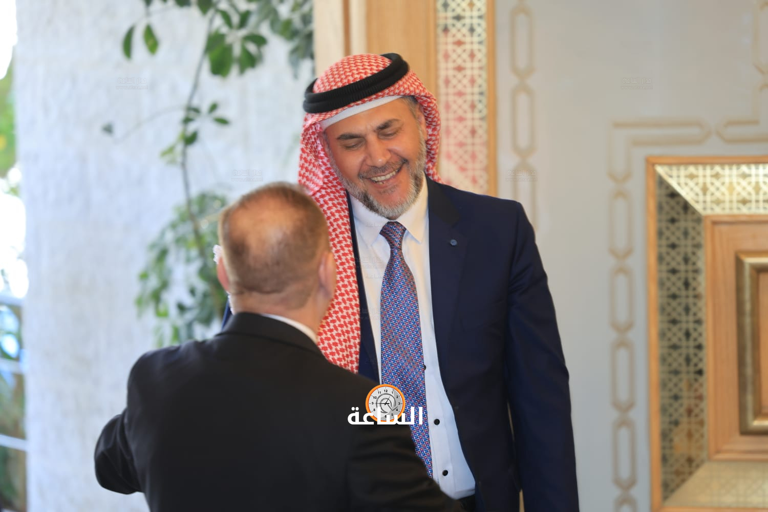 Madar Al-Saa Images 0.6781411174704932