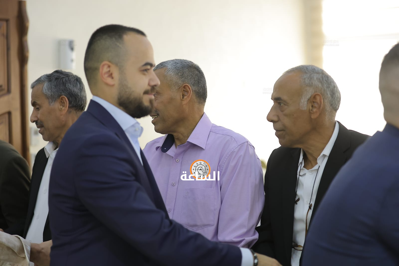 Madar Al-Saa Images 0.15901713849250732