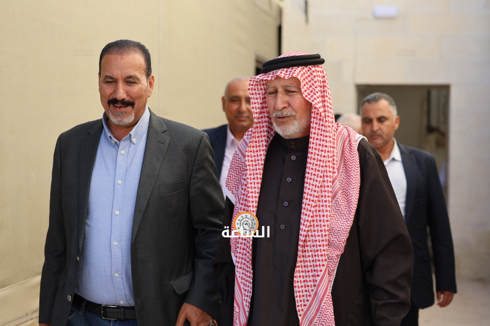 Madar Al-Saa Images 0.047368366885678914