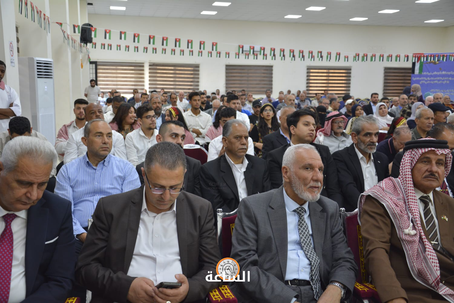 Madar Al-Saa Images 0.6954346325801426