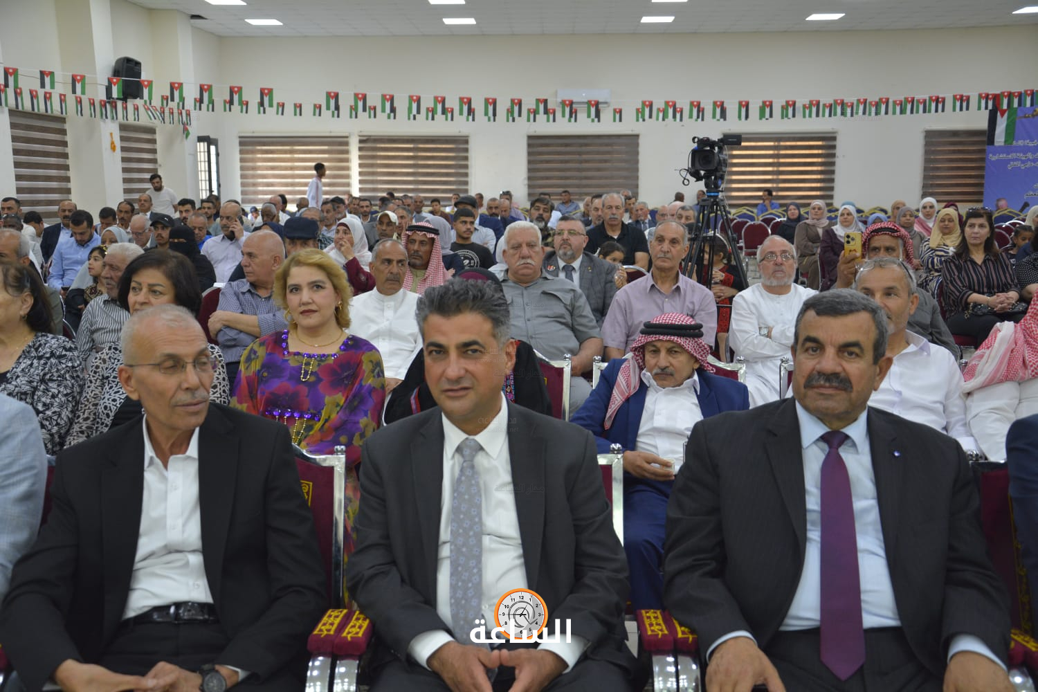 Madar Al-Saa Images 0.8938796843161639