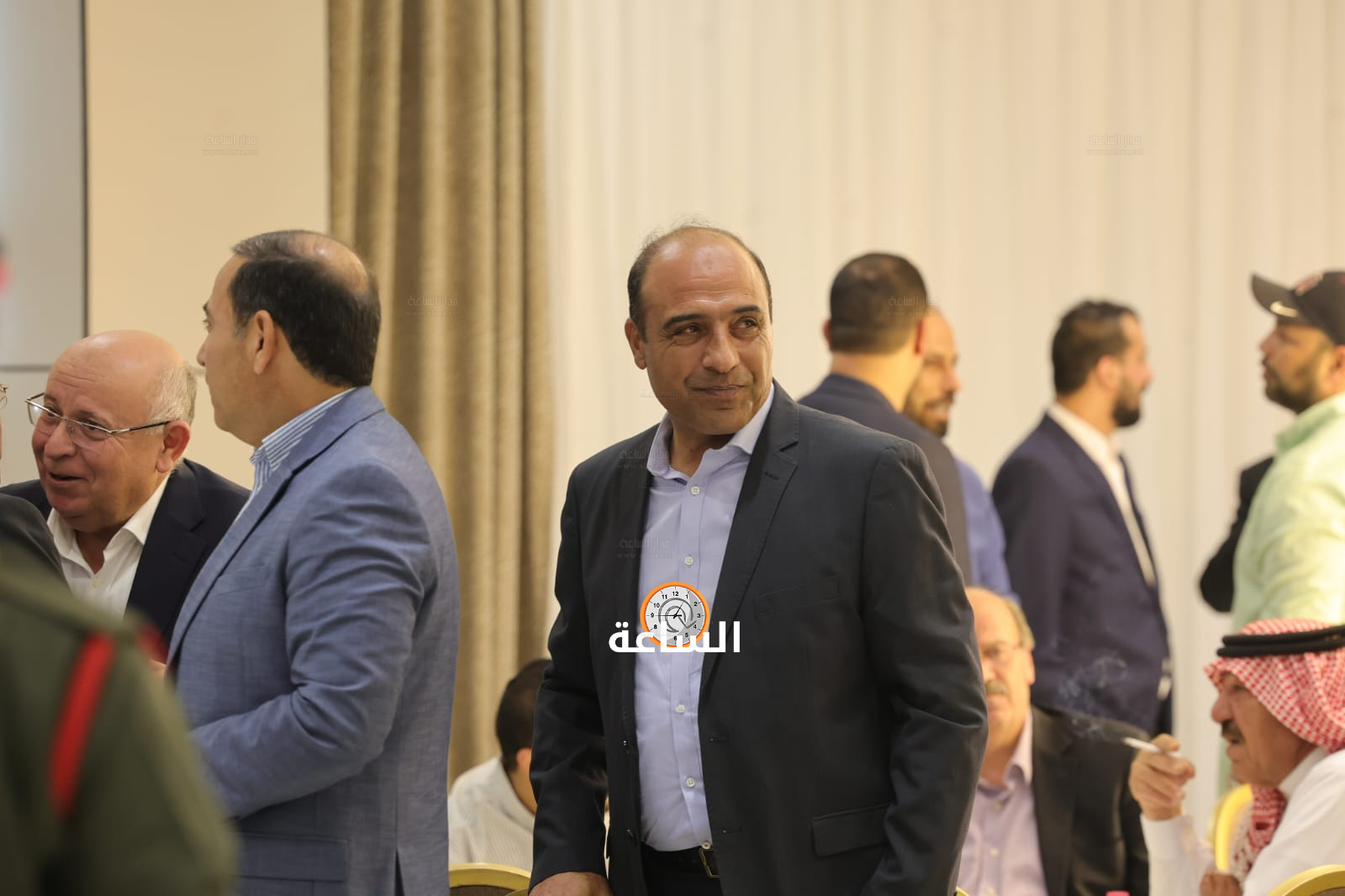 Madar Al-Saa Images 0.5001924268510723