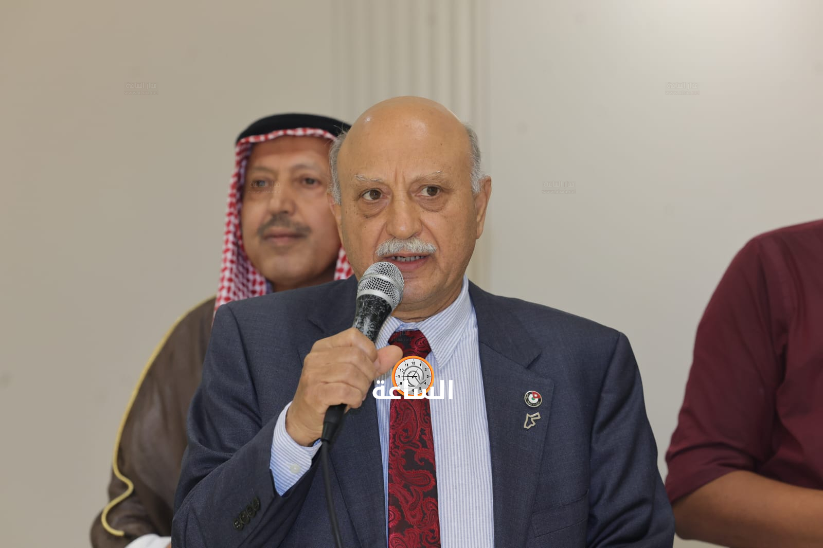 Madar Al-Saa Images 0.42860779551334016