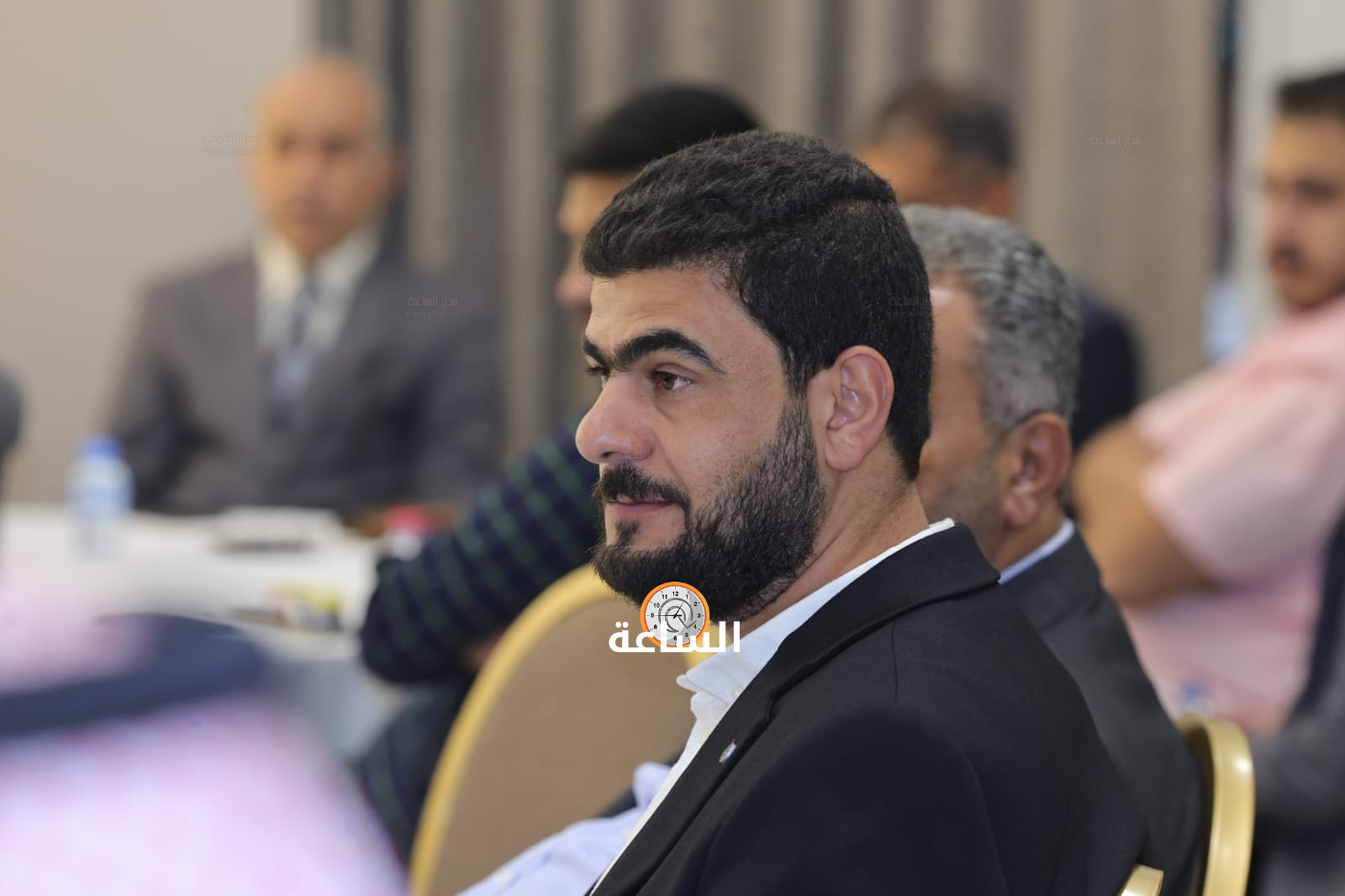 Madar Al-Saa Images 0.9745091980493897
