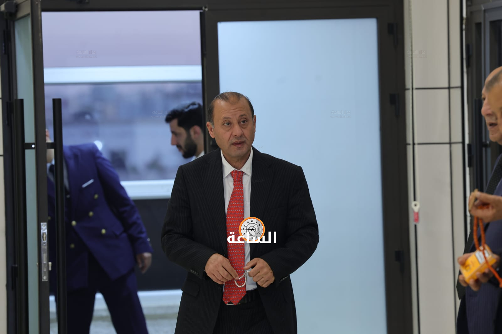 Madar Al-Saa Images 0.8216245402697369